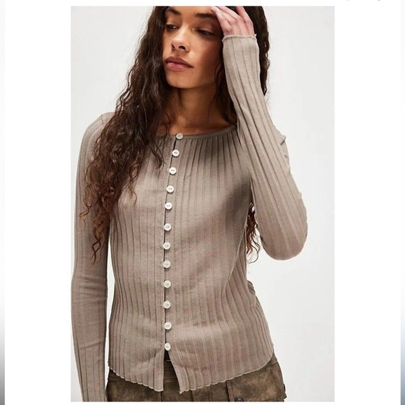 Free People Tilly Long-Sleeve Cardi Knit Ribbed Buttondown XL Tan color - Picture 1 of 2